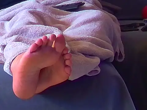 Snapshot of cpl216 chatting on October 4, 1:49 pm cpl216 online show from October 4, 1:49 pm