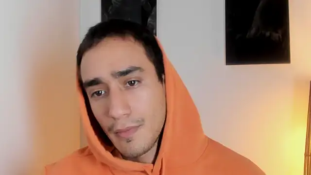 Snapshot of AlexRivera6 chatting on March 17, 11:46 pm AlexRivera6 online show from March 17, 11:46 pm