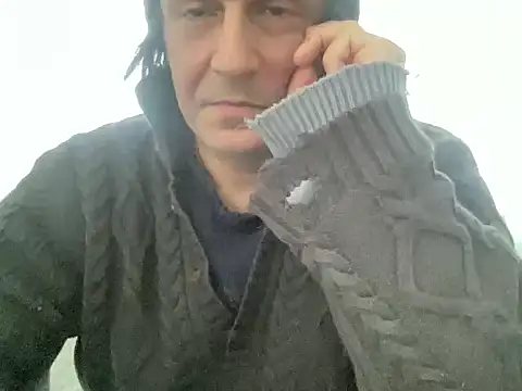 ALPHANDRE online show from February 6, 7:45 am