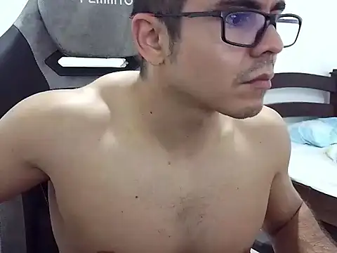 MILCARITAS3 online show from April 24, 10:23 pm