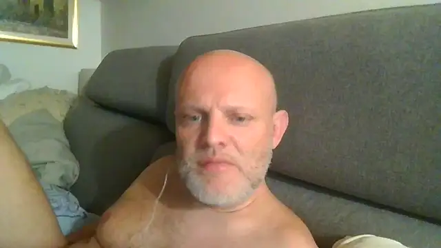 davigochi77bcn online show from February 13, 10:37 pm