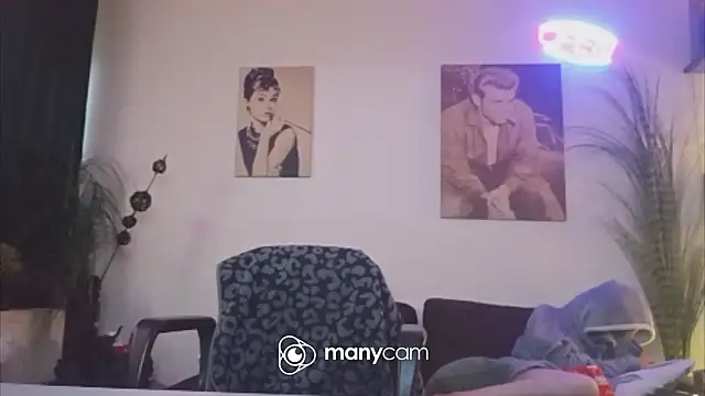 der dino30 online show from April 15, 4:45 am