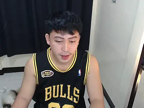 Snapshot of princeJayX chatting on October 21, 7:11 am princeJayX online show from October 21, 7:11 am