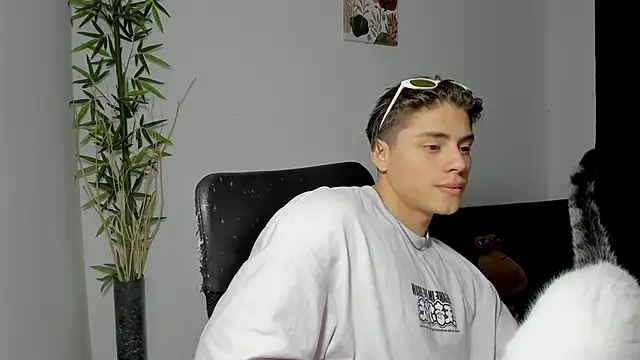 Giordano Russo online show from March 2, 11:39 pm