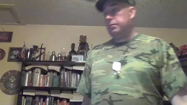 ThriilSergeant15 online show from November 7, 11:41 pm