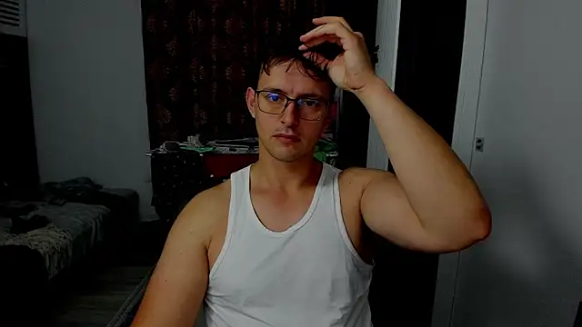 sexxymuscles4u online show from October 13, 8:53 am