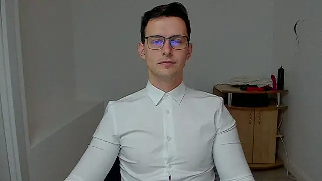 sexxymuscles4u online show from January 20, 9:03 am