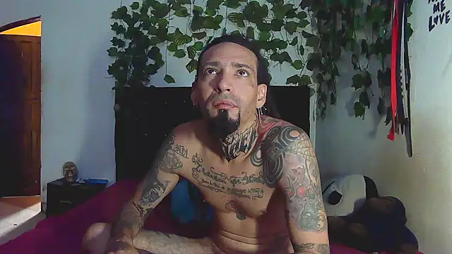 caribbeanlover1 online show from May 23, 4:01 pm