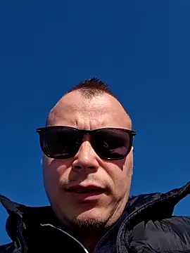 Tiressias online show from March 9, 2:11 pm