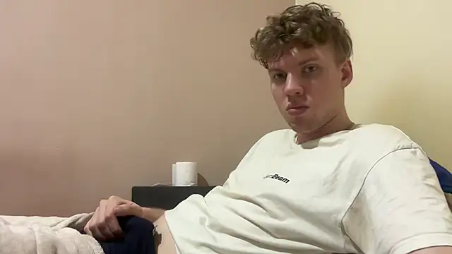 sexybooii6968 online show from December 16, 2:46 pm