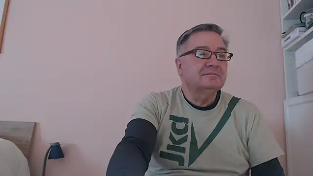 YOU6me online show from February 26, 10:26 am