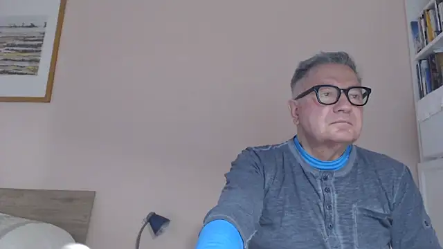 YOU6me online show from April 15, 7:30 am