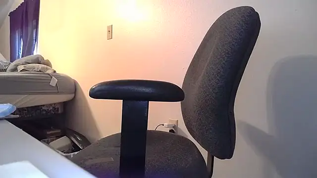 TrevorSteele online show from November 17, 10:35 pm