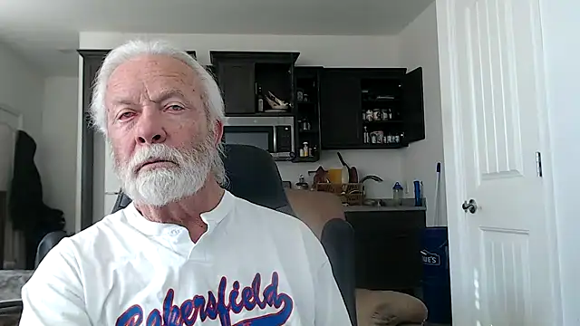 rockpoint69 online show from December 18, 8:47 pm