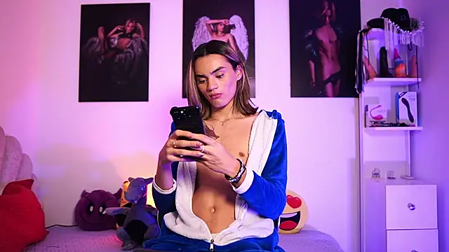 Mikey Morningstar online show from January 28, 6:39 pm