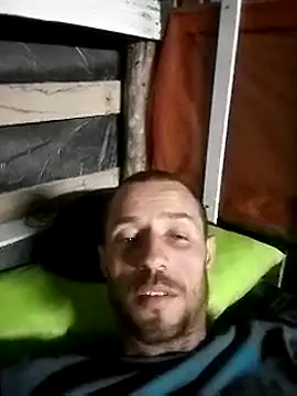 Snapshot of Soulucass chatting on September 14, 2:24 am Soulucass online show from September 14, 2:24 am