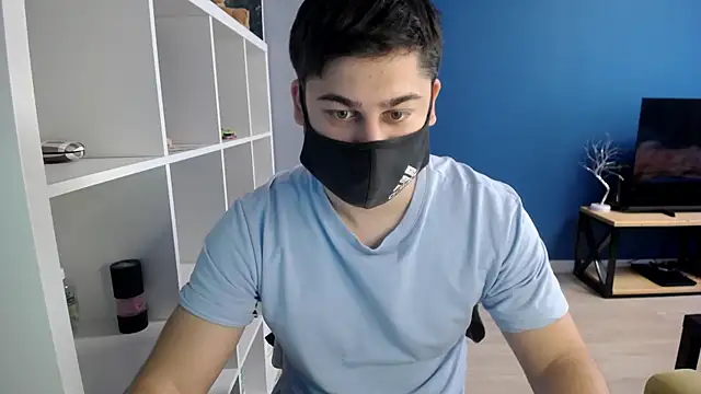 Tomguys online show from March 20, 8:42 am