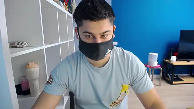 Tomguys online show from March 4, 9:40 am