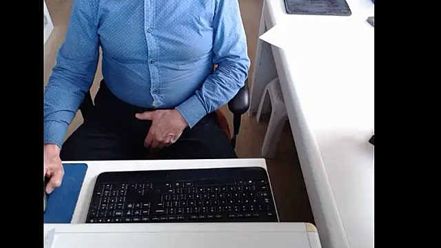 dutchpornking online show from March 9, 7:13 am