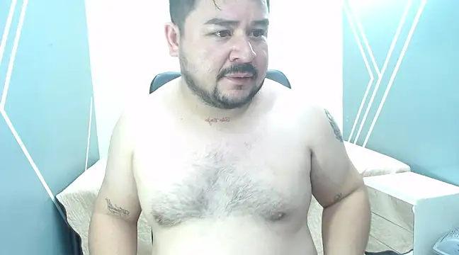 Snapshot of oso_dirty_ chatting on March 6, 5:43 pm oso dirty  online show from March 6, 5:43 pm