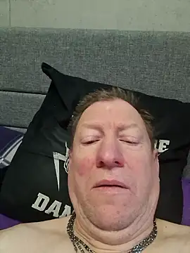 tomtom111111 online show from January 11, 9:57 am