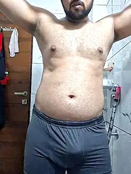 Snapshot of GYMBOY0071 chatting on October 10, 10:23 pm GYMBOY0071 online show from October 10, 10:23 pm