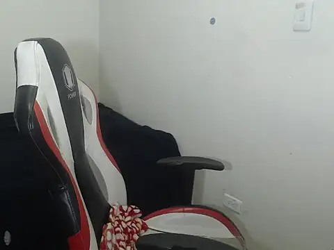 kylian 07 online show from April 7, 2:33 am