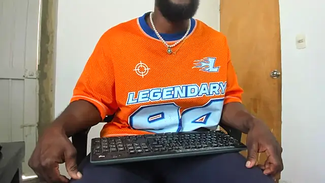 Snapshot of DaleHamilton chatting on December 15, 4:15 pm DaleHamilton online show from December 15, 4:15 pm