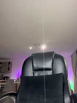 Frank Farrell online show from February 18, 1:15 am