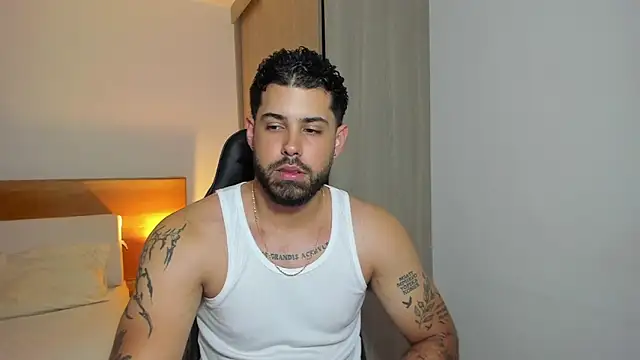 Justyn Torres online show from January 4, 10:02 pm