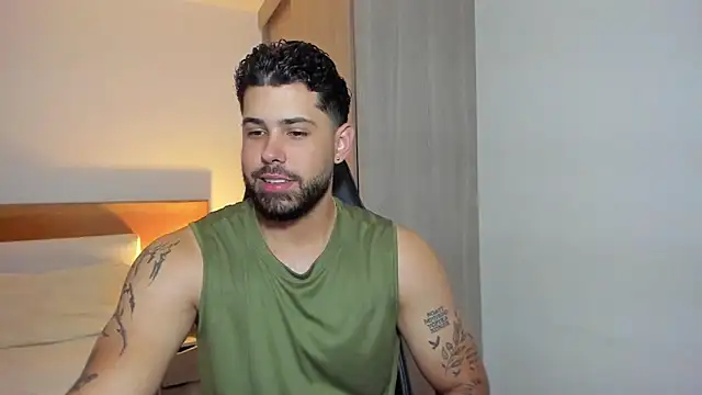 Justyn Torres online show from January 3, 9:36 pm