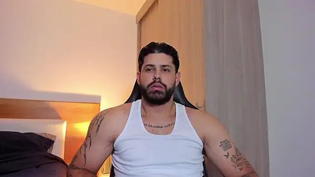 Justyn Torres online show from March 10, 9:18 pm