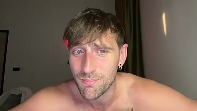 lukegunn online show from April 17, 11:40 pm