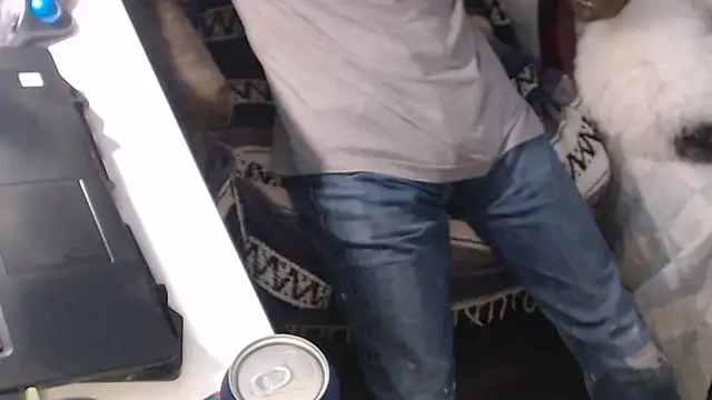 QueenDenizeAndTheCaptain online show from September 14, 4:09 pm