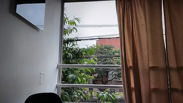 romeolovedark online show from April 13, 7:36 pm