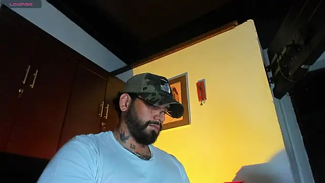 CamiloGray  online show from February 21, 3:35 pm