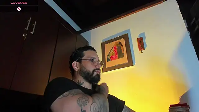 CamiloGray  online show from April 10, 3:52 pm