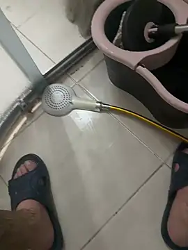 mstfoly online show from April 21, 9:10 pm