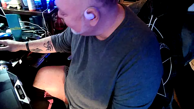 Snapshot of Drake_DVamp chatting on September 14, 6:59 am Drake DVamp online show from September 14, 6:59 am