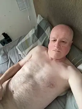 locallad88 online show from April 5, 8:44 am