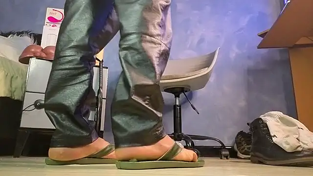 TomLover 12 online show from April 18, 2:24 am