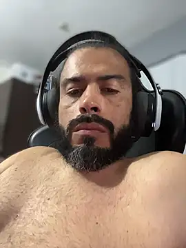 JayJayRod online show from March 31, 8:21 pm