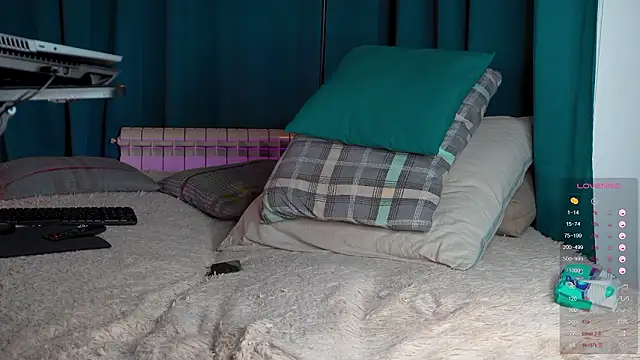 VIktorSecret online show from March 22, 1:05 pm