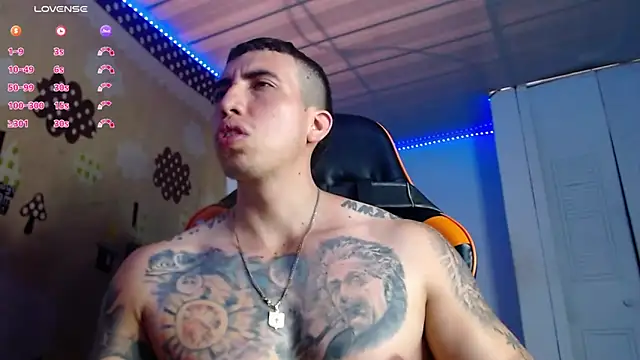 Adam Hudsond online show from December 5, 2:57 pm