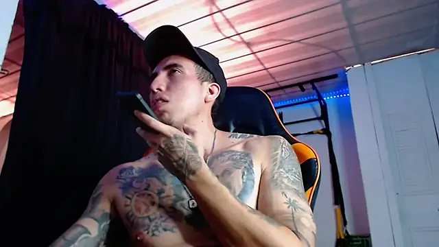 Adam Hudsond online show from March 31, 2:52 pm