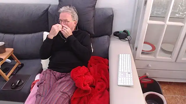 Nudelschwanz online show from February 23, 4:53 pm