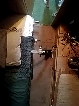 sucktraewil online show from September 28, 5:16 am