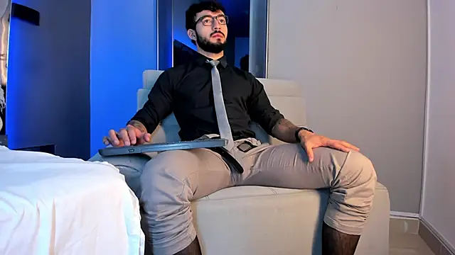 MarkWalker   online show from February 13, 10:44 am