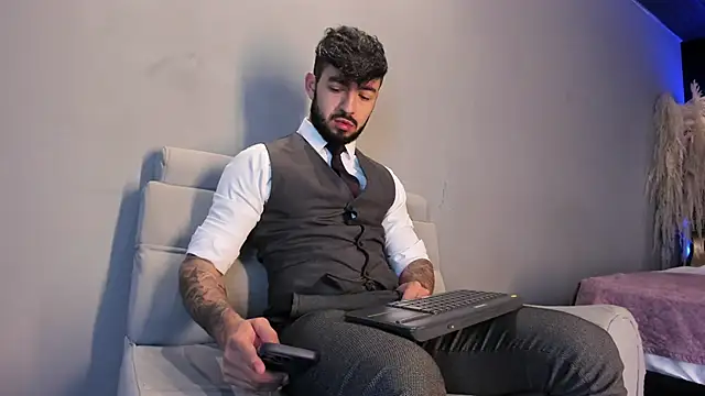 MarkWalker   online show from December 26, 10:37 am