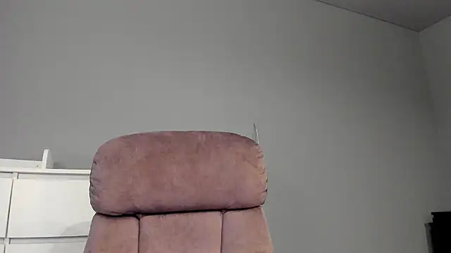 A              online show from September 26, 12:14 pm